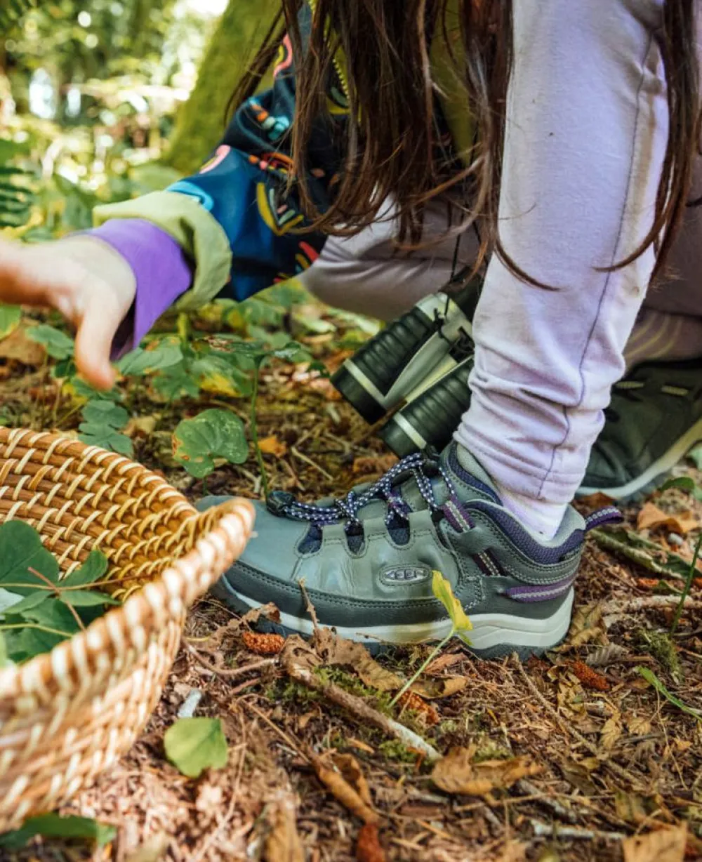 Hot Big Kids' Targhee Waterproof Shoe | Magnet/Tillandsia Purple Kids Shoes