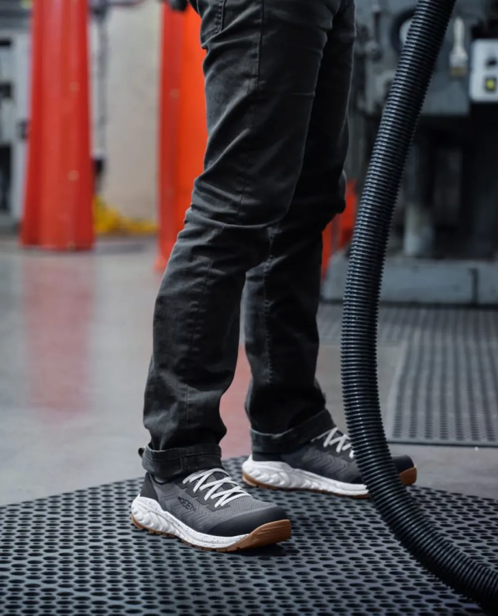 Hot Men'S Arvada Shift Work Sneaker (Carbon-Fiber Toe) | Steel Grey/Gum Men Work Boots & Shoes