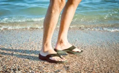 Hot Men'S Kona Leather Flip-Flop | Fired Brick/Black Men Slip-Ons