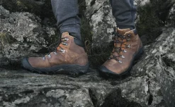 Online Men'S Pyrenees Waterproof Hiking Boot | Syrup Men Boots