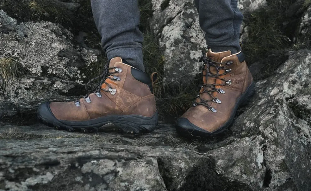 Online Men'S Pyrenees Waterproof Hiking Boot | Syrup Men Boots