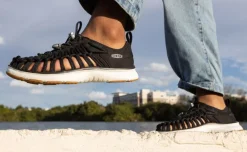 Fashion Women'S Uneek O3 Sneaker Sandal | Bistre/Birch Women Sandals