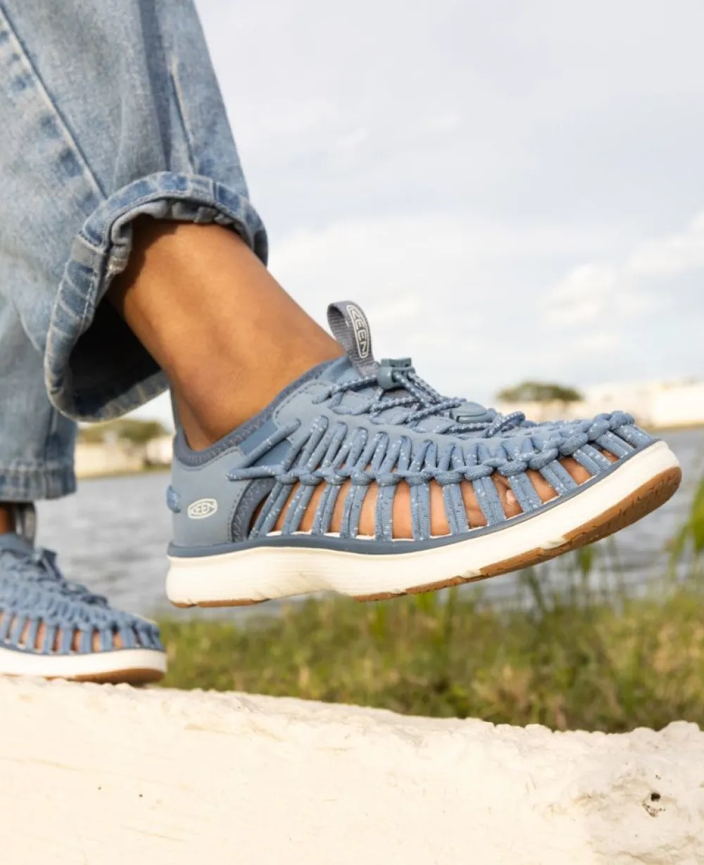 Fashion Women'S Uneek O3 Sneaker Sandal | Bistre/Birch Women Sandals