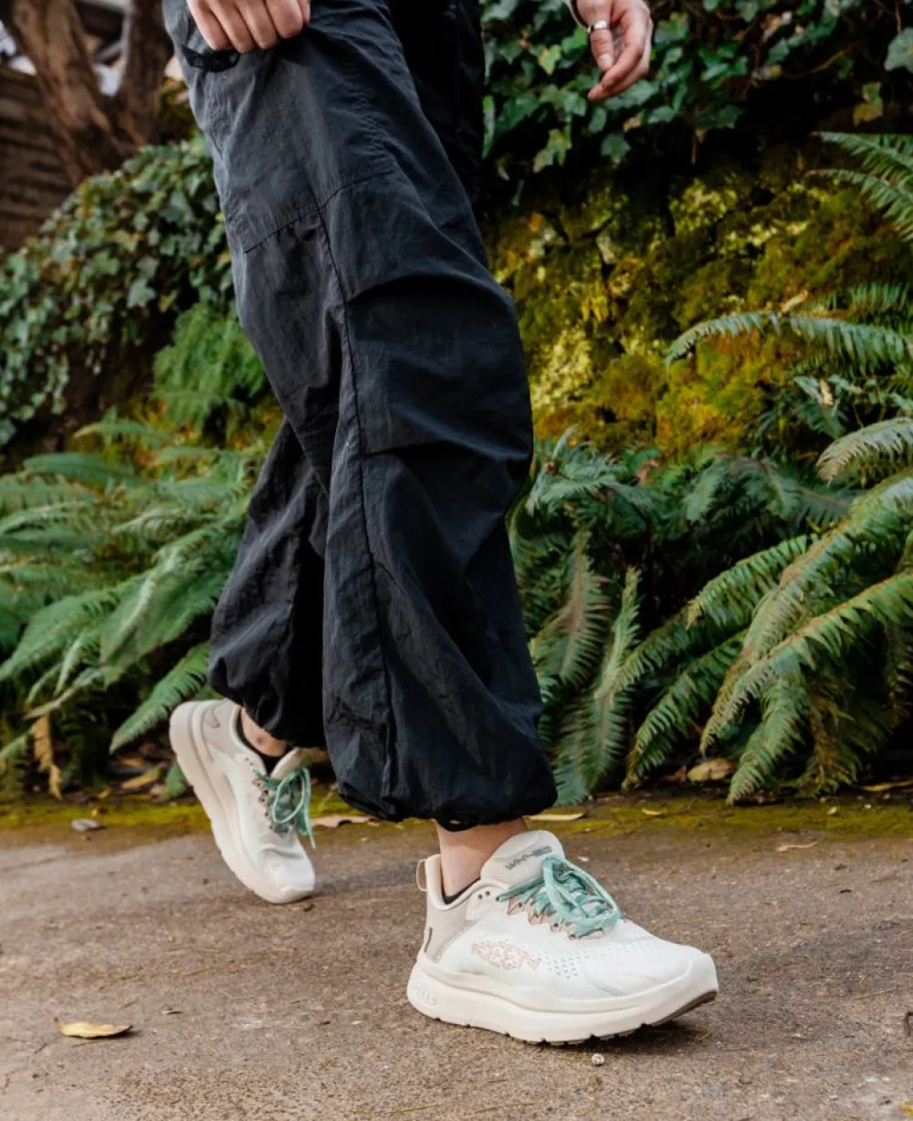 New Women'S Wk450 Walking Shoe | Birch/Peach Parfait Women Shoes